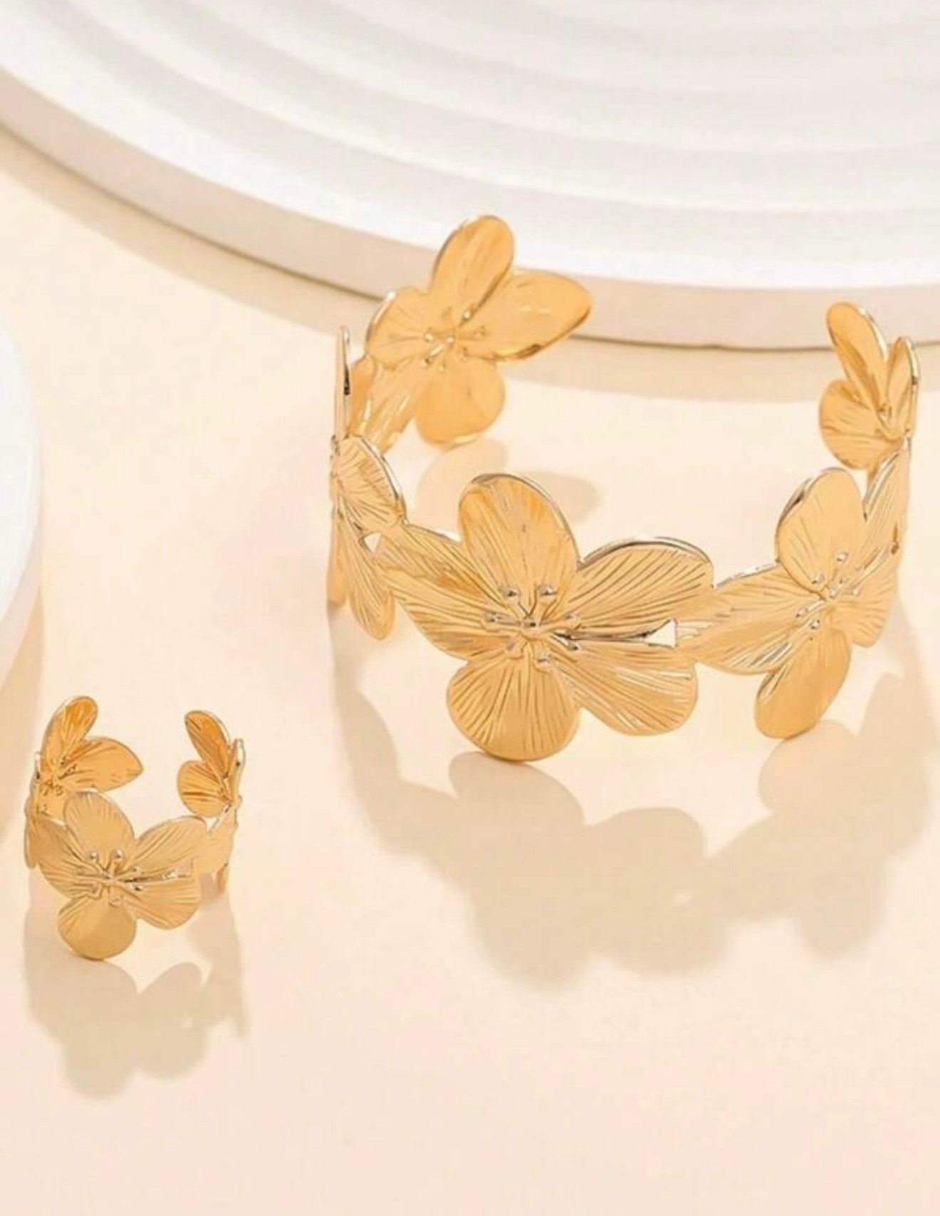 مجموعه سوار وخاتم دهبي